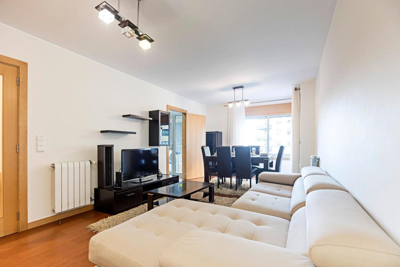 2Br Flat By Metro W/ Free Parking By Lovelystay Vila Nova de Gaia Eksteriør billede