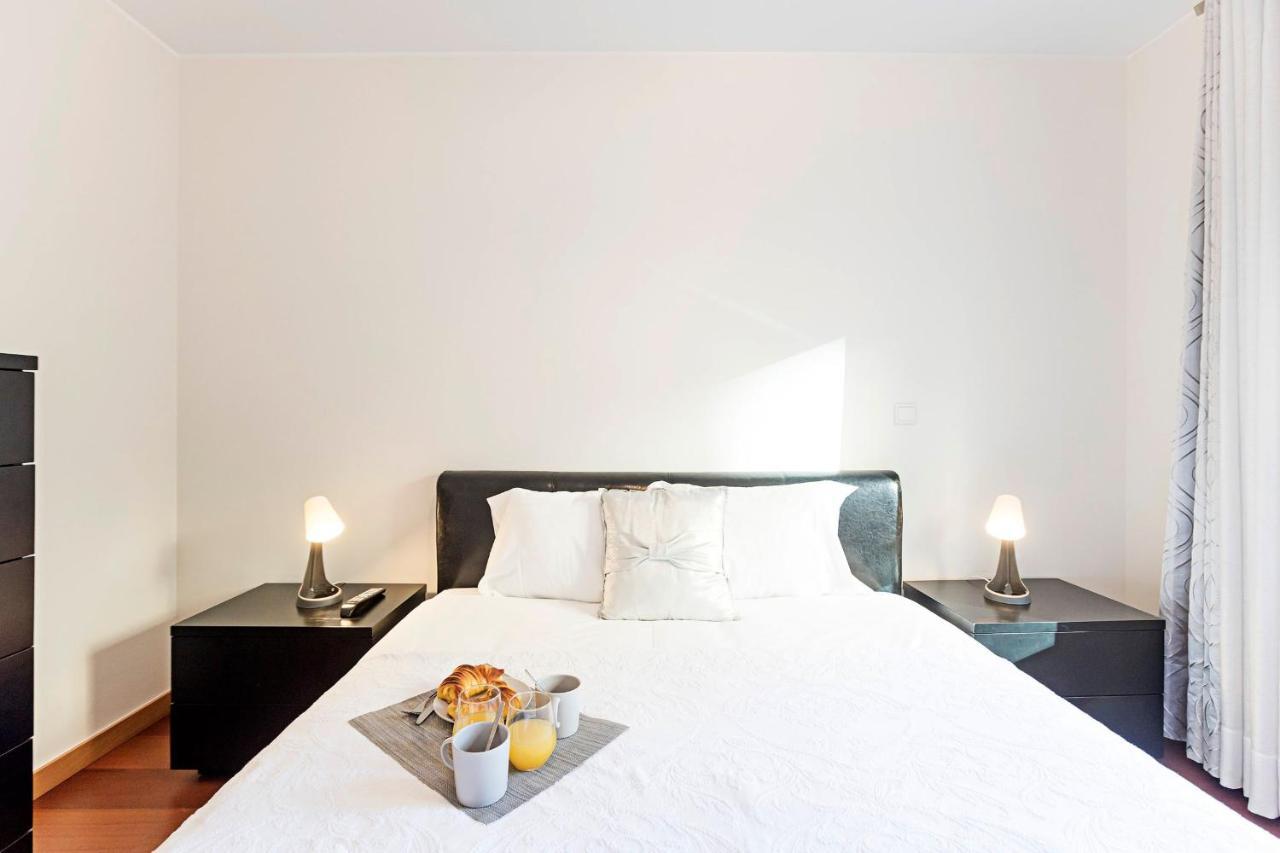 2Br Flat By Metro W/ Free Parking By Lovelystay Vila Nova de Gaia Eksteriør billede