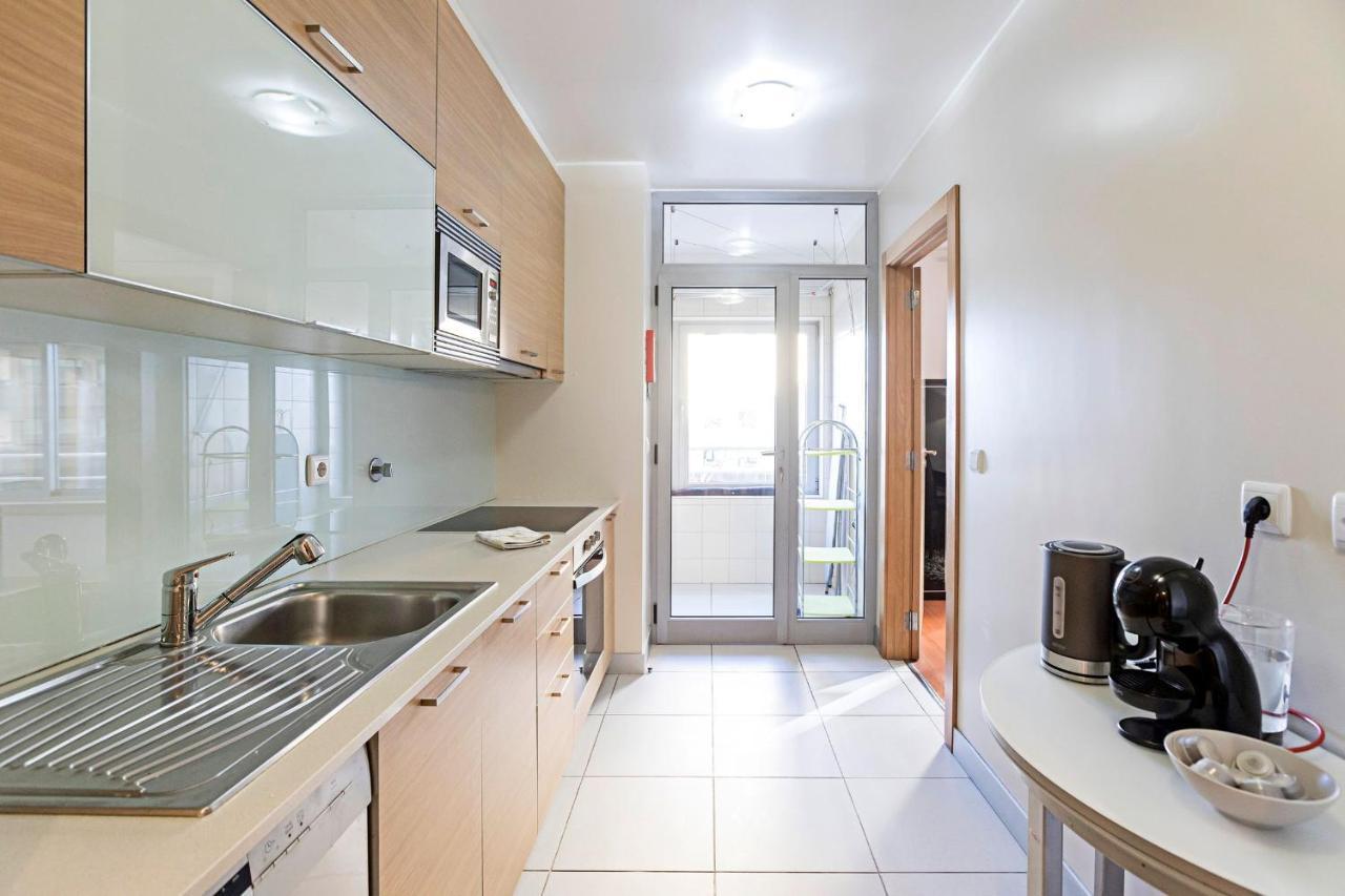 2Br Flat By Metro W/ Free Parking By Lovelystay Vila Nova de Gaia Eksteriør billede
