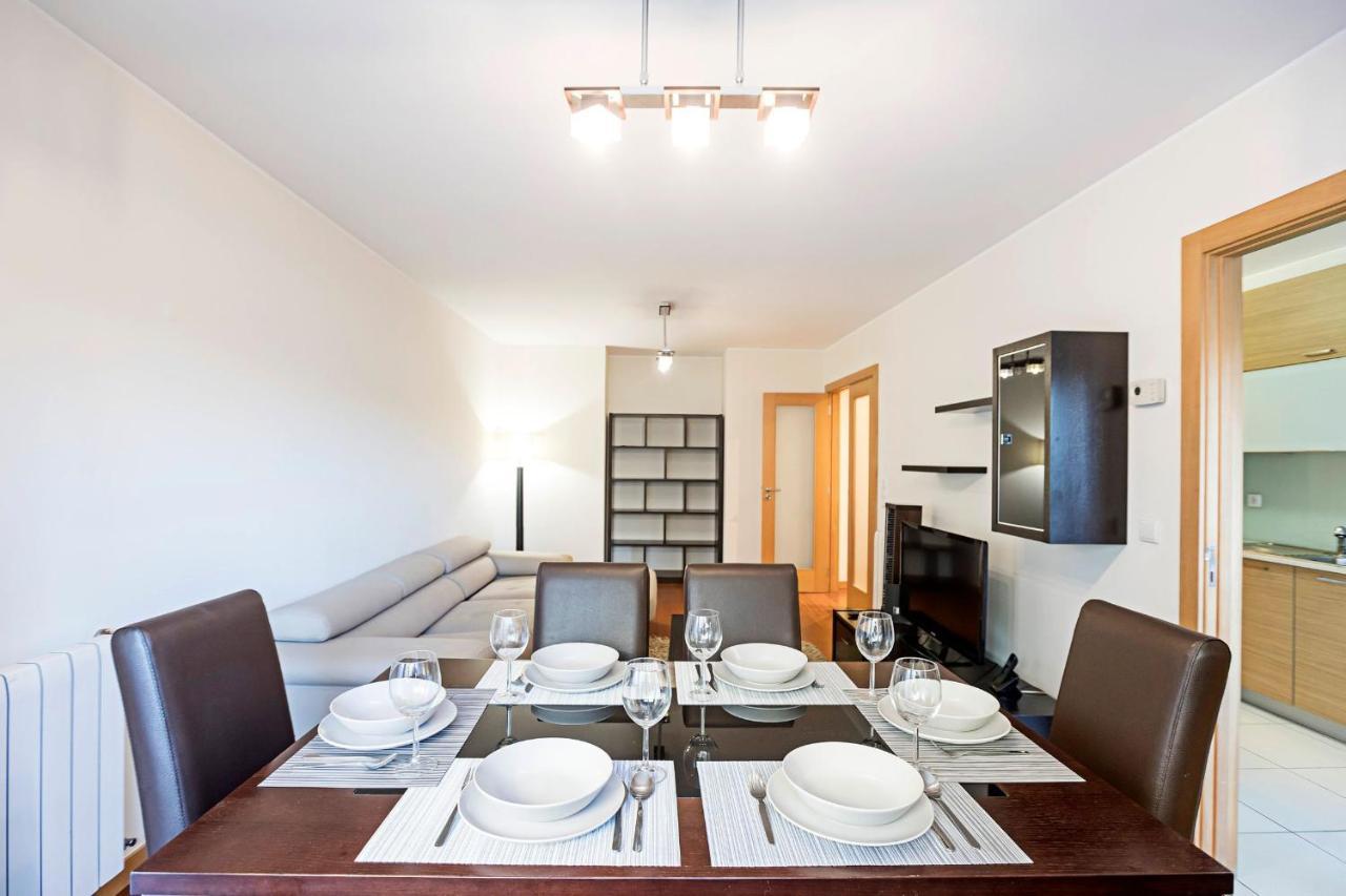 2Br Flat By Metro W/ Free Parking By Lovelystay Vila Nova de Gaia Eksteriør billede