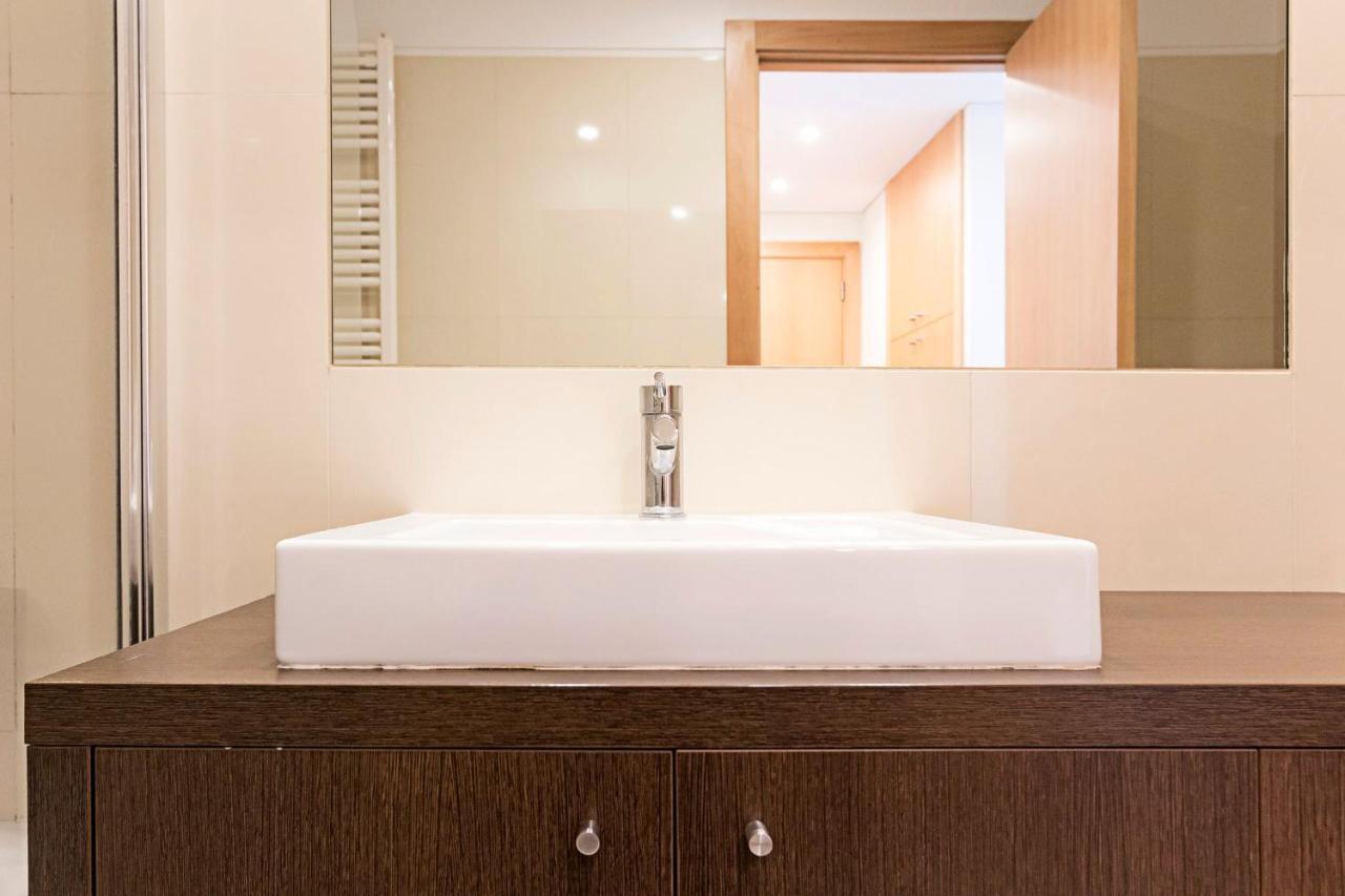 2Br Flat By Metro W/ Free Parking By Lovelystay Vila Nova de Gaia Eksteriør billede